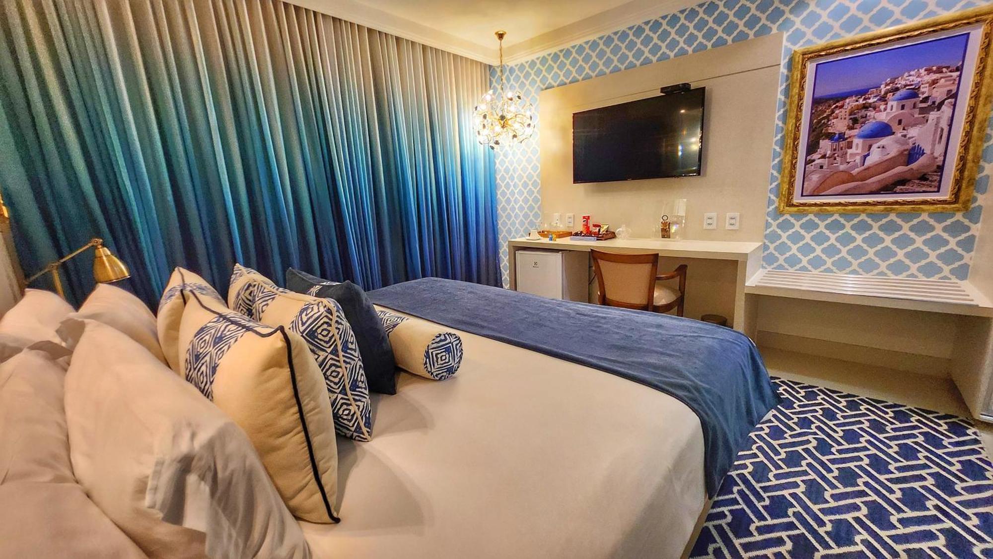Golden Lis Hotel Boutique 戈亚尼亚 外观 照片 A room at the hotel