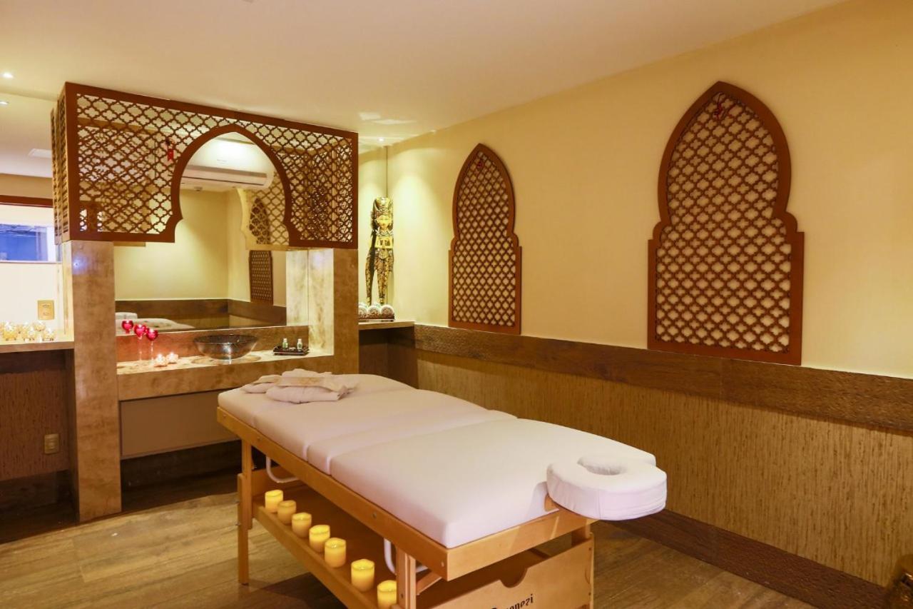 Golden Lis Hotel Boutique 戈亚尼亚 外观 照片 A spa treatment room